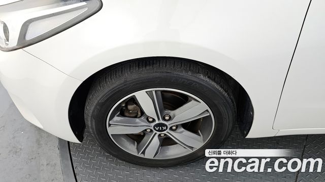 Kia K3 из Кореи Encar