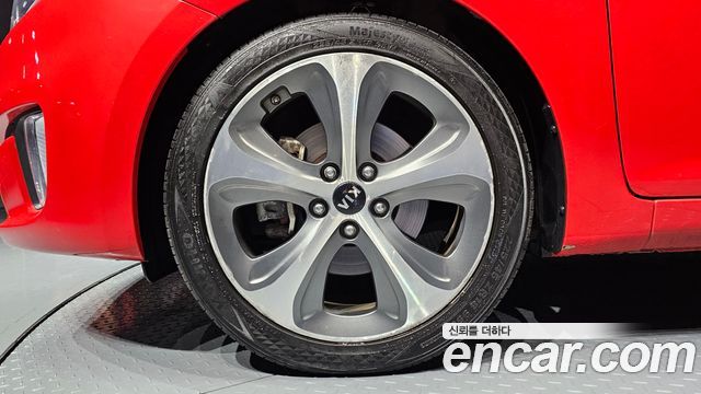 Kia Carens из Кореи Encar