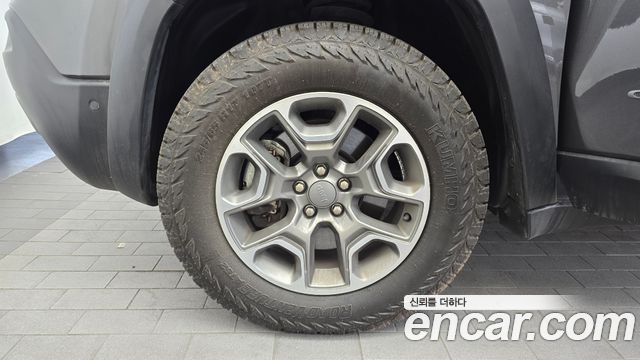 Jeep Cherokee 3.2 Trailhawk AWD — пробег 53 411 км — фото 5 из 5