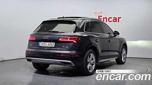 Audi Q5 45 TFSI Quattro Premium — пробег 100 315 км — фото 2 из 5