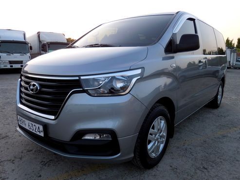 Hyundai Starex Van 3-Seater Smart — пробег 107 656 км — фото 2 из 5