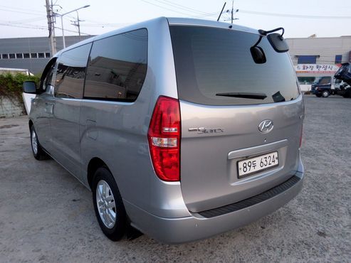 Hyundai Starex Van 3-Seater Smart — пробег 107 656 км — фото 3 из 5