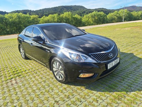 Hyundai Grandeur Premium — пробег 219 849 км — фото 4 из 5