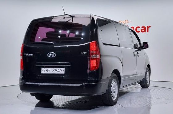 Hyundai Starex 12-Seater Wagon Smart — пробег 165 406 км — фото 2 из 5