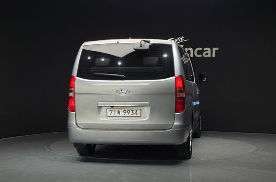 Hyundai Starex Wagon 12-Seater Smart — пробег 160 297 км — фото 4 из 5