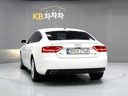 Audi A5 35 TDI Quattro Sportback 8TA — пробег 137 085 км — фото 4 из 5