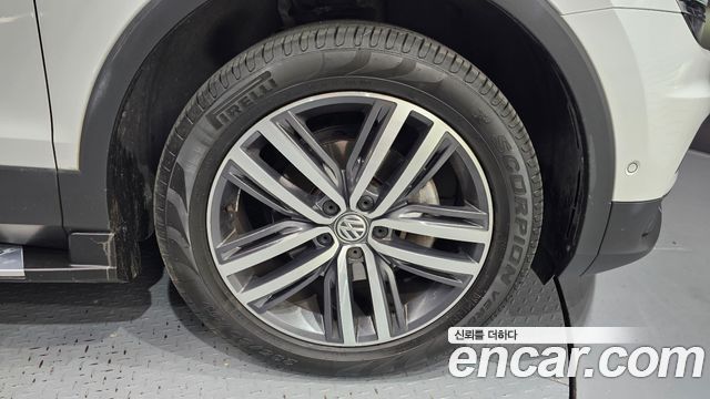 Volkswagen Tiguan 2.0 TDI Prestige — пробег 89 033 км — фото 5 из 5