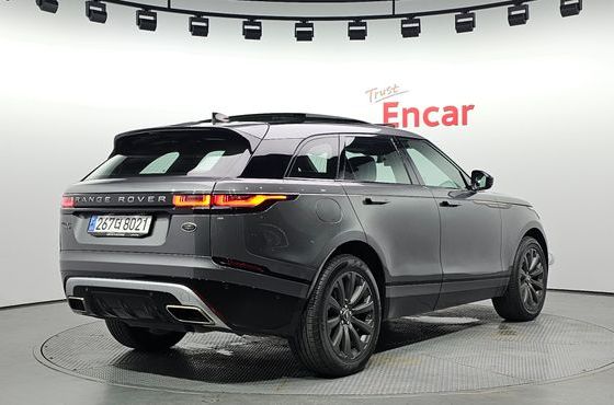 Land Rover Range Rover Velar 3.0 D300 R-Dynamic SE — пробег 147 081 км — фото 2 из 5