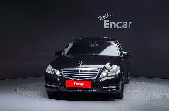 Mercedes-Benz E-Class E200 CGI — пробег 90 595 км — фото 3 из 5