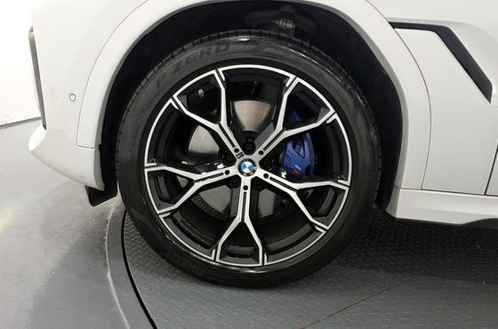 BMW X6 xDrive40i M Sport — пробег 12 307 км — фото 5 из 5