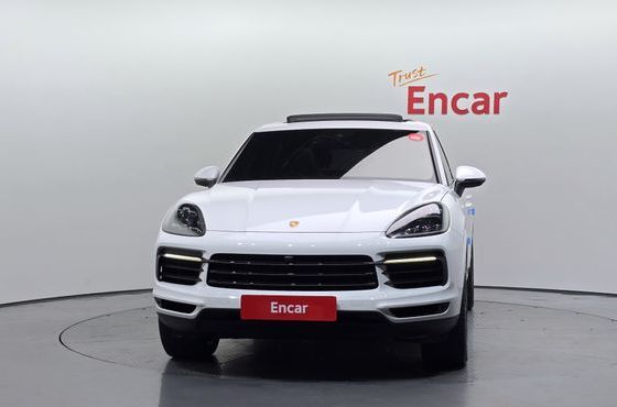 Porsche Cayenne 3.0 E-Hybrid — пробег 64 847 км — фото 3 из 5