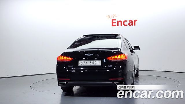Hyundai Genesis из Кореи Encar