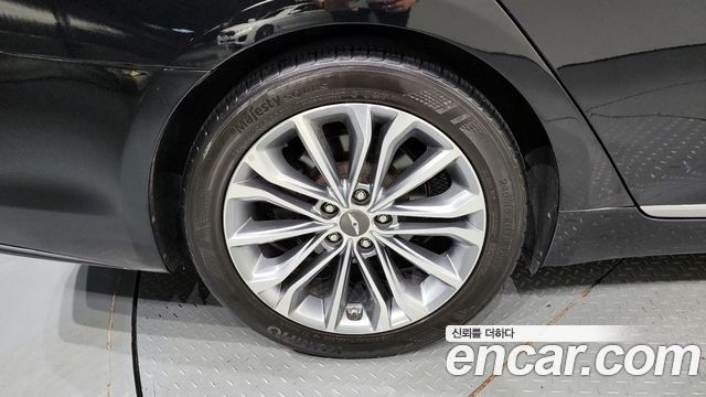 Hyundai Genesis из Кореи Encar