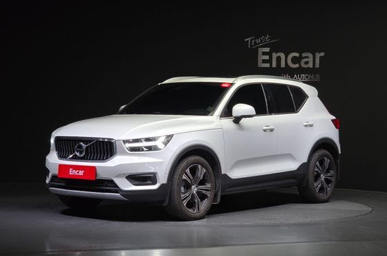 Volvo XC40 B4 Inscription — пробег 29 419 км — фото 1 из 5