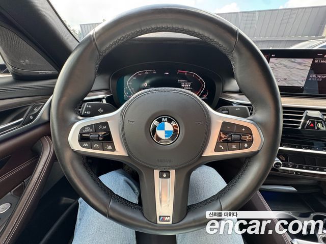 BMW 5-Series 520i M Sport — пробег 26 456 км — фото 5 из 5