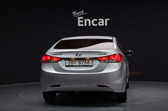 Hyundai AVANTE M16 GDI Luxury — пробег 80 061 км — фото 4 из 5