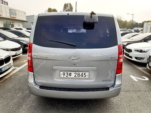 Hyundai Starex Van 3-Seater Smart — пробег 190 000 км — фото 5 из 5
