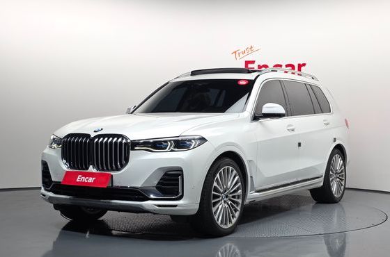 BMW X7 xDrive 40i Design Pure Excellence 7-Seater — пробег 60 518 км — фото 1 из 5