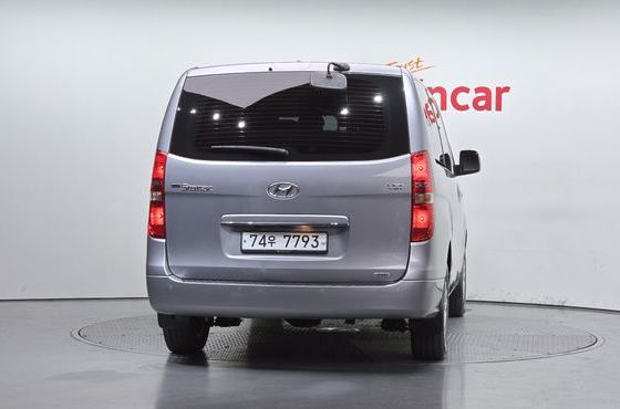 Hyundai Starex 4WD Wagon 11-Seater Smart — пробег 97 231 км — фото 4 из 5