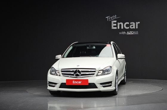 Mercedes-Benz C-Class C200 CGI AVANTGARDE — пробег 124 546 км — фото 3 из 5