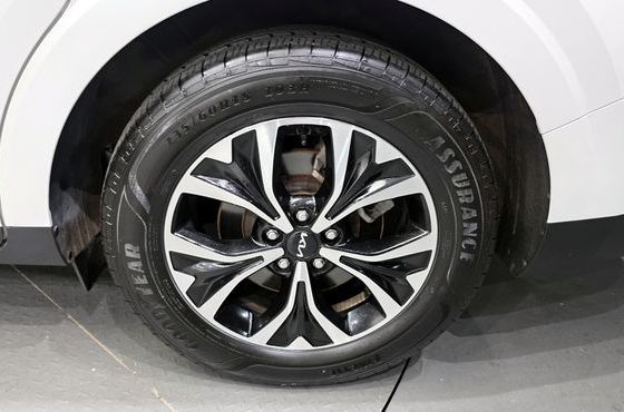 Kia Carnival 9-Seater Prestige — пробег 43 811 км — фото 5 из 5