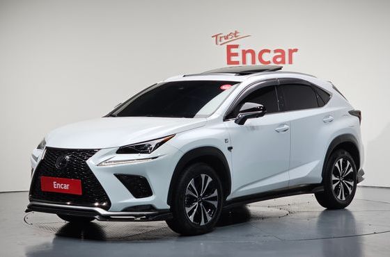 Lexus NX F-Sport — пробег 29 819 км — фото 1 из 5