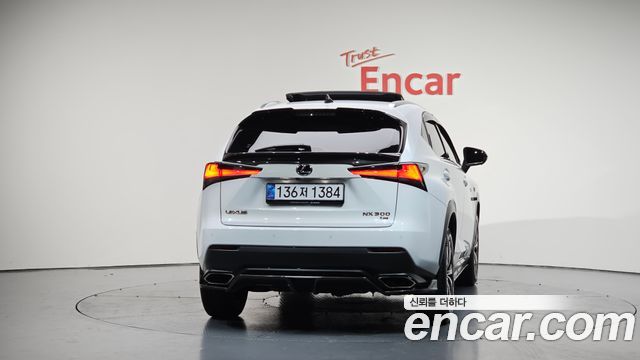 Lexus NX F-Sport — пробег 29 819 км — фото 4 из 5