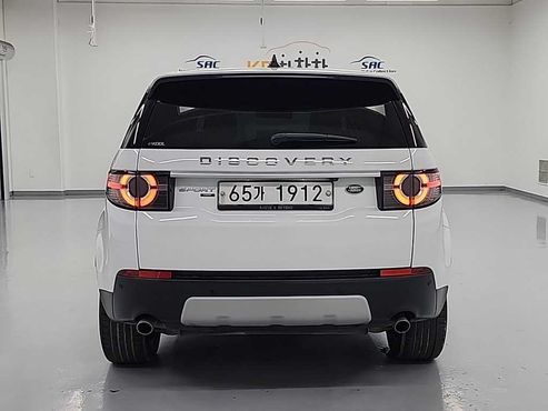 Land Rover Discovery Sport 2.0 TD4 HSE Luxury — пробег 83 016 км — фото 3 из 5