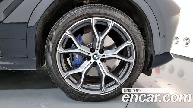 BMW X6 xDrive40i M Sport — пробег 76 059 км — фото 5 из 5