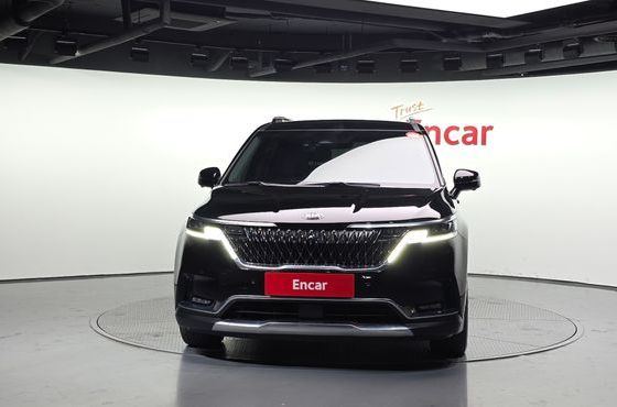Kia Carnival 9-Seater Signature — пробег 47 471 км — фото 3 из 5