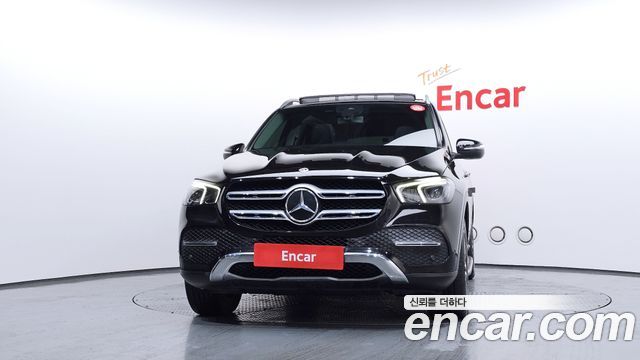 Mercedes-Benz GLE-Class GLE300d 4MATIC — пробег 37 700 км — фото 3 из 5