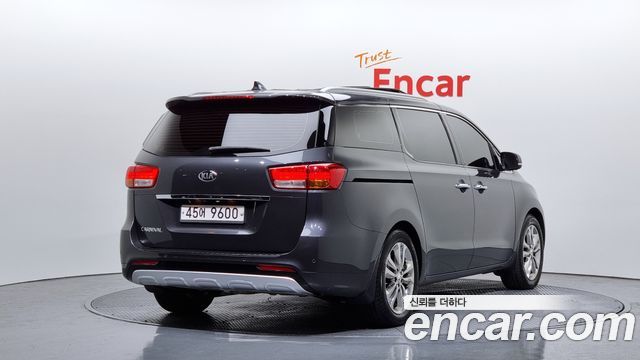 Kia Carnival из Кореи Encar