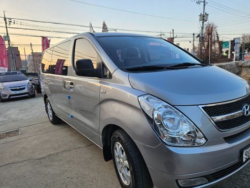 Hyundai Starex 5-Seater VAN CVX Luxury — пробег 186 000 км — фото 4 из 5