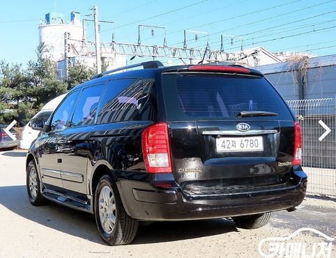 Kia Carnival New Carnival Limousine GLX — пробег 153 087 км — фото 3 из 5