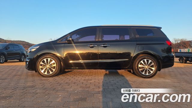 Kia Carnival из Кореи Encar