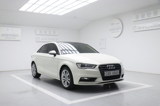 Audi A3 2.0 TDI Dynamic 8V — пробег 79 658 км — фото 3 из 5