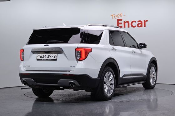 Ford Explorer 2.3 LimIted 4WD — пробег 59 792 км — фото 2 из 5