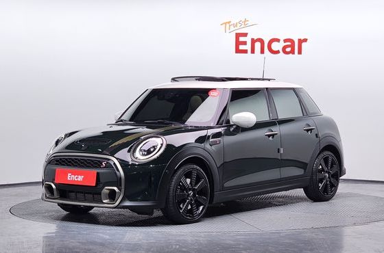 Mini Cooper 5Door Resolute Edition 3rd Gen — пробег 24 891 км — фото 1 из 5