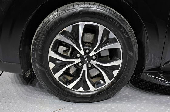 Kia Carnival 9-Seater Prestige — пробег 29 159 км — фото 5 из 5