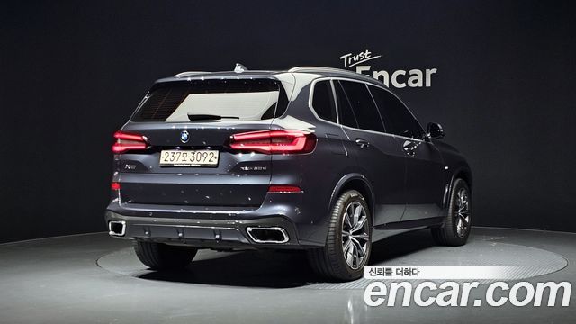 BMW X5 xDrive 30d M Sport — пробег 57 262 км — фото 2 из 5