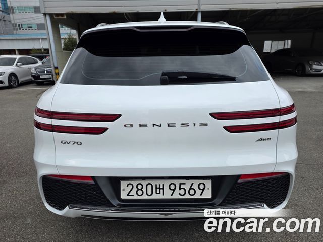 Genesis GV70 из Кореи Encar