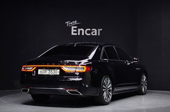 Lincoln Continental 3.0 AWD — пробег 37 098 км — фото 2 из 5