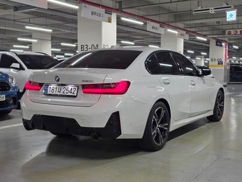 BMW 3-Series 320i M Sport — пробег 4 000 км — фото 4 из 5