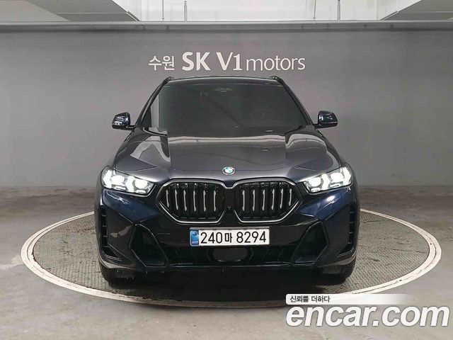 BMW X6 xDrive40i M Sport — пробег 13 050 км — фото 1 из 5