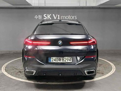 BMW X6 xDrive40i M Sport — пробег 13 050 км — фото 2 из 5