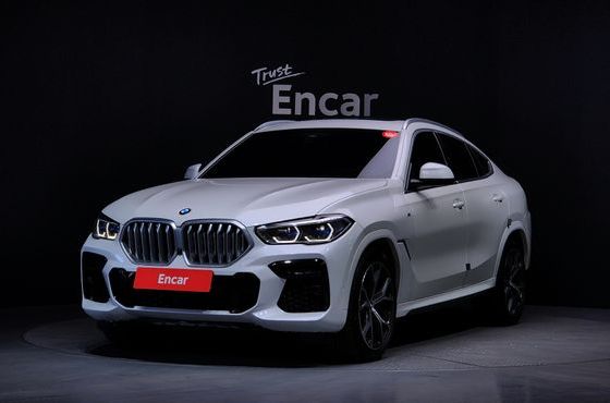 BMW X6 xDrive40i M Sport — пробег 49 362 км — фото 1 из 5