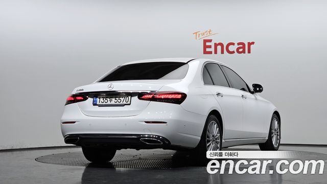 Mercedes-Benz E-Class из Кореи Encar