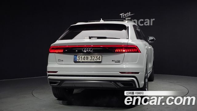 Audi Q8 50 TDI Quattro Premium — пробег 69 698 км — фото 4 из 5