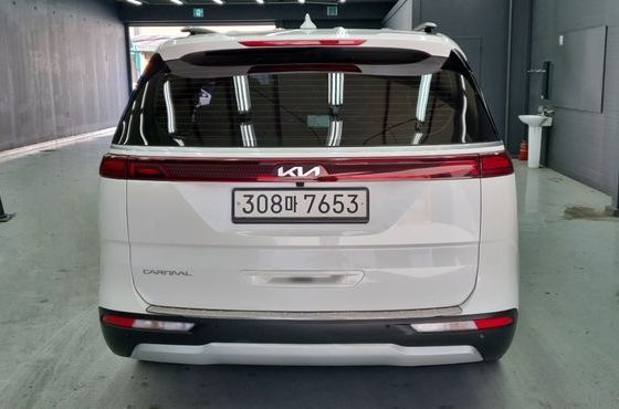 Kia Carnival Diesel 9-Seater Prestige — пробег 70 099 км — фото 4 из 5