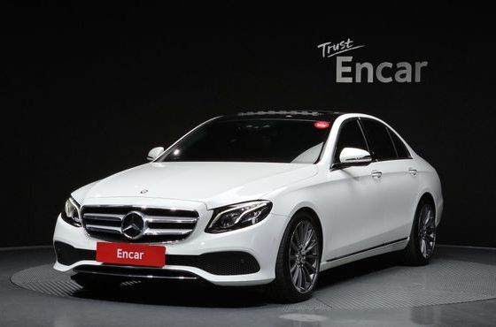 Mercedes-Benz E-Class E220d 4MATIC Avantgarde — пробег 75 589 км — фото 1 из 5
